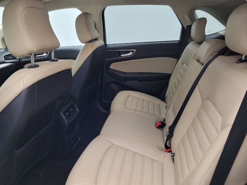 Used 2022 Ford Edge SEL w/ Convenience Package image 18
