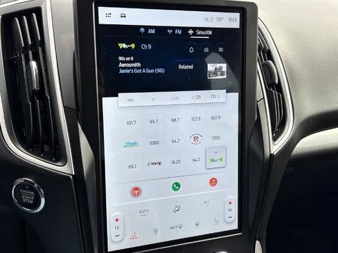 Used 2024 Ford Edge SEL image 13