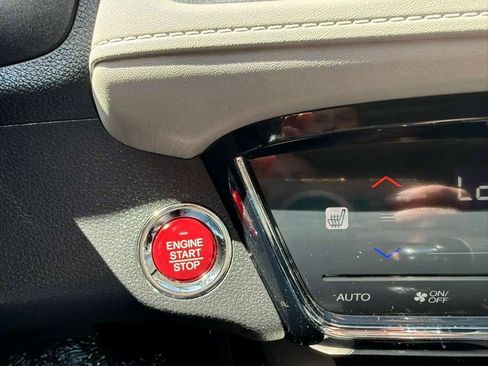 Used 2018 Honda HR-V EX image 31