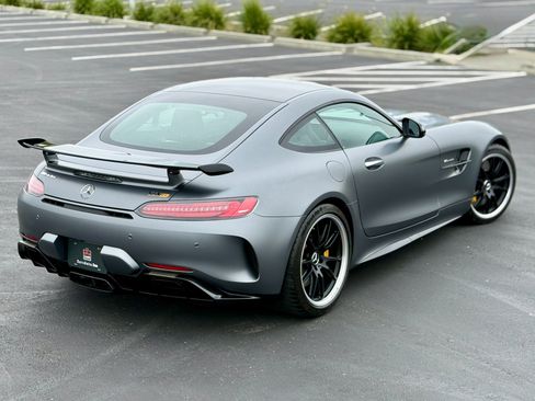 Used 2018 Mercedes-Benz AMG GT R image 14