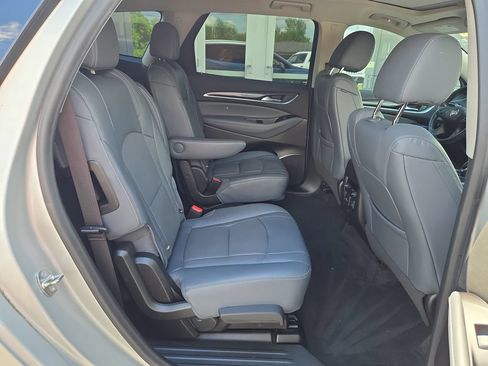Certified 2020 Buick Enclave Essence w/ Sound and Sites Package FWD image 17
