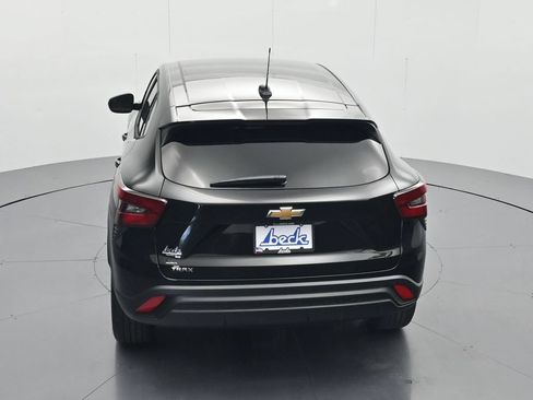 New 2026 Chevrolet Trax LS w/ LS Convenience Package FWD image 33