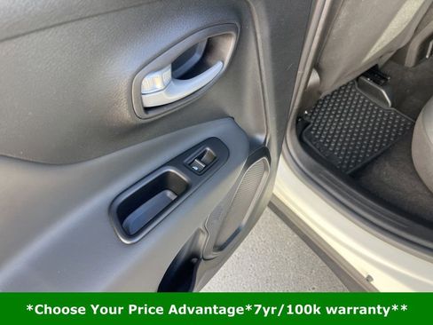 Certified 2023 Jeep Renegade Latitude image 26