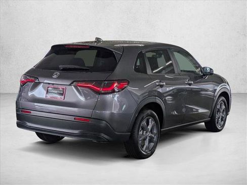 New 2026 Honda HR-V LX image 2