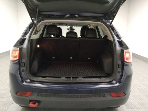 Used 2019 Jeep Compass Trailhawk w/ Cold Weather Group AWD/4WD image 29