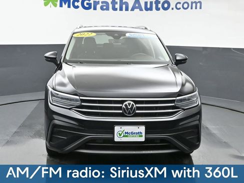 Used 2022 Volkswagen Tiguan SE image 4