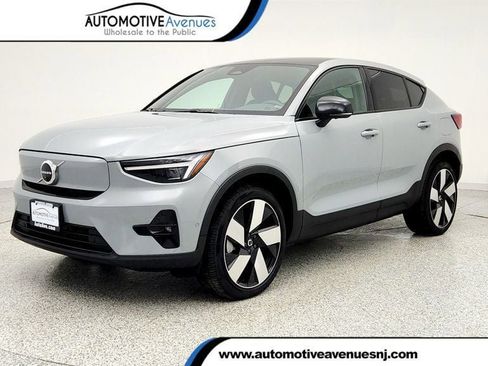 Used 2024 Volvo C40 P8 Recharge Ultimate w/ Protection Package Premier image 1