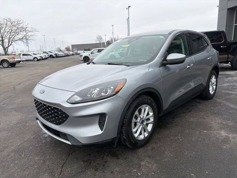 Certified 2021 Ford Escape SE image 3