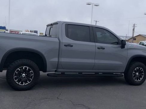 Used 2024 Chevrolet Silverado 1500 ZR2 w/ Technology Package image 2