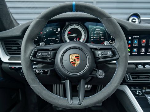 Certified 2024 Porsche 911 Dakar image 6