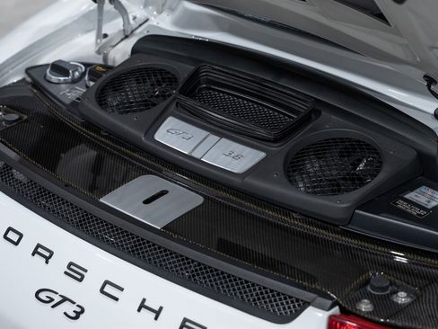 Used 2016 Porsche 911 GT3 image 41