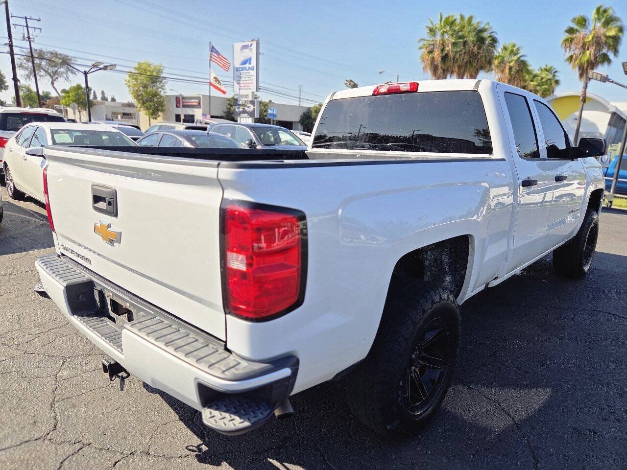 Used 2018 Chevrolet Silverado 1500 Custom RWD image 21