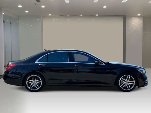 Used 2019 Mercedes-Benz S 560 4MATIC Sedan image 5