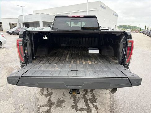 Used 2024 GMC Sierra 2500 AT4 w/ AT4 Premium Plus Package AWD/4WD image 29