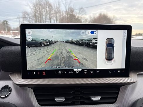 New 2026 Ford Explorer Active w/ Active Comfort Package image 10