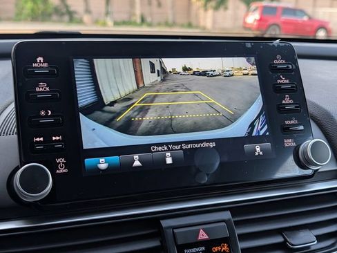 Used 2022 Honda Accord Sport image 15