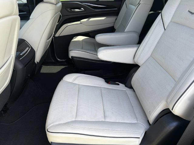 Used 2022 Cadillac Escalade Sport w/ Touring Package AWD/4WD image 23