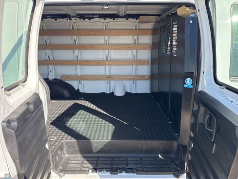 Used 2024 Chevrolet Express 2500 w/ Driver Convenience Package image 10