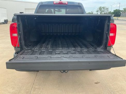 Used 2020 Chevrolet Colorado Z71 AWD/4WD image 29