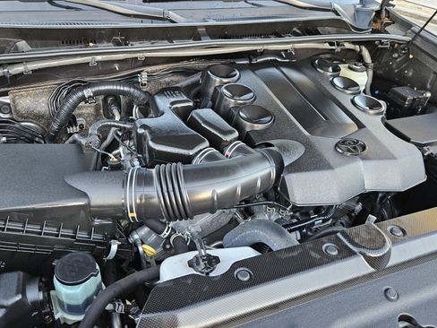 Used 2023 Toyota 4Runner Limited image 26