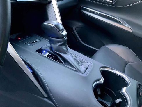 Used 2023 Toyota Venza Nightshade AWD/4WD image 16