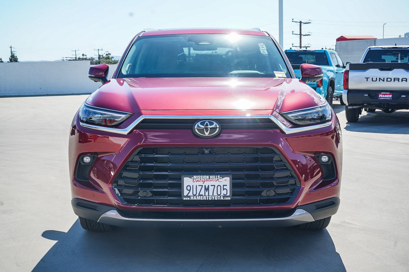 Certified 2025 Toyota Grand Highlander AWD image 2