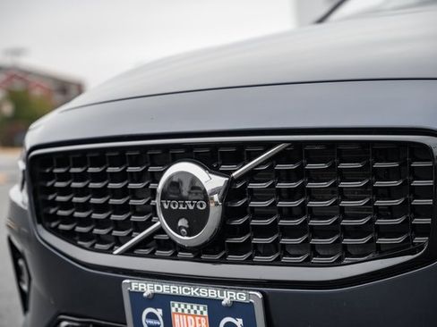 Used 2024 Volvo S60 B5 Plus image 11