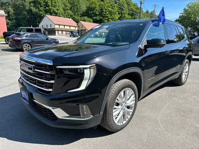 Used 2025 GMC Acadia Elevation w/ Elevation Premium Package
