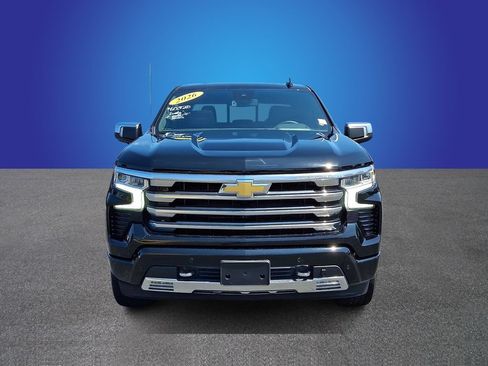 Used 2026 Chevrolet Silverado 1500 High Country w/ High Country Premium Package AWD/4WD image 2