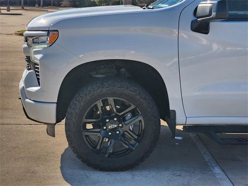 Used 2023 Chevrolet Silverado 1500 RST w/ Z71 Off-Road Package image 8