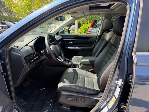 Used 2025 Honda CR-V EX-L image 11