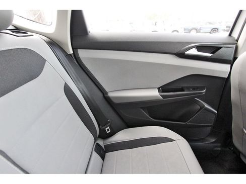 Used 2023 Volkswagen Taos SE FWD image 14