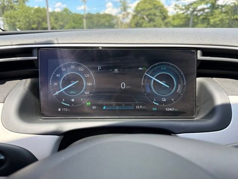 Certified 2022 Hyundai Tucson Limited AWD/4WD image 14