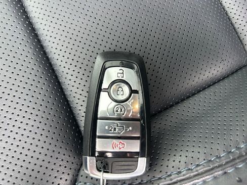 Used 2025 Ford F150 Platinum AWD/4WD image 33
