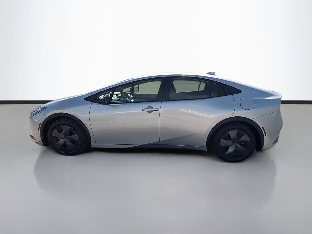 Used 2024 Toyota Prius Prime FWD image 4
