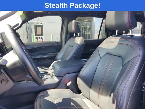 Used 2023 Ford Expedition Limited AWD/4WD image 8