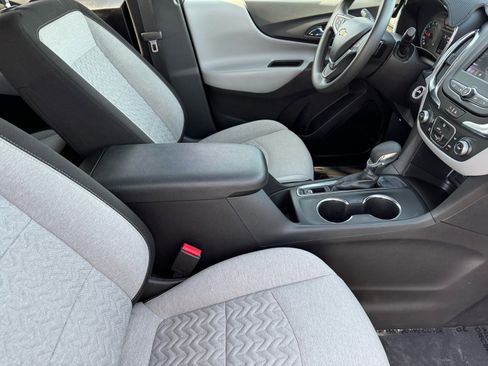 Used 2024 Chevrolet Equinox LS image 14
