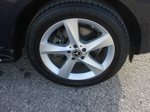 Used 2018 Mercedes-Benz GLE 350 4MATIC image 60