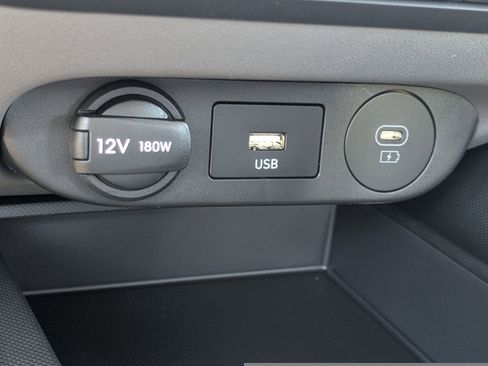 New 2026 Hyundai Elantra SE FWD image 24