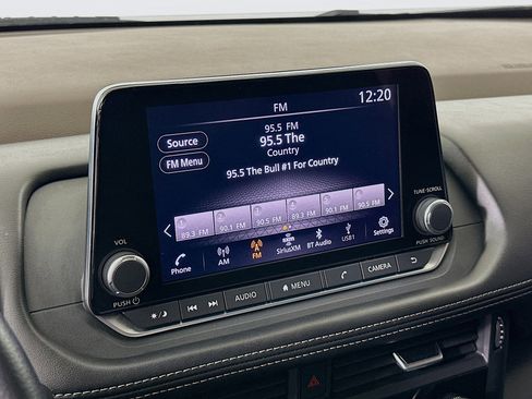 Used 2023 Nissan Rogue S image 21