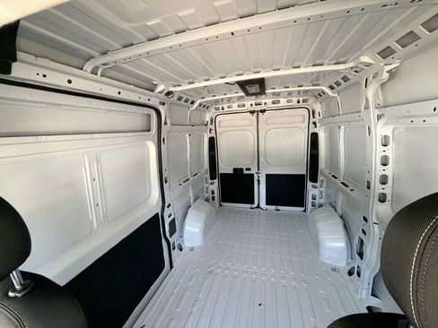 New 2026 RAM ProMaster 2500 w/ Convenience Group FWD image 27