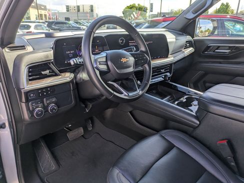 Used 2025 Chevrolet Tahoe LT AWD/4WD image 16