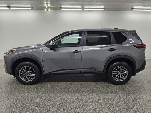 Used 2022 Nissan Rogue S image 7