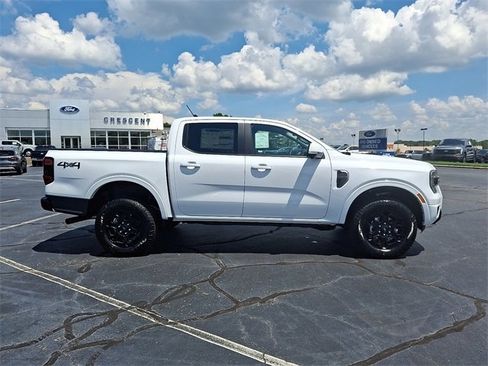 New 2025 Ford Ranger Lariat w/ Black Appearance Package image 8