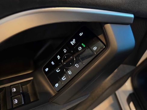 New 2025 Audi SQ5 Premium Plus image 22