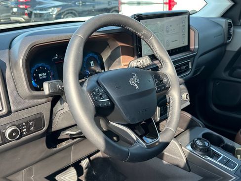 Used 2025 Ford Bronco Sport Outer Banks w/ Outer Banks Tech Package+ AWD/4WD image 13