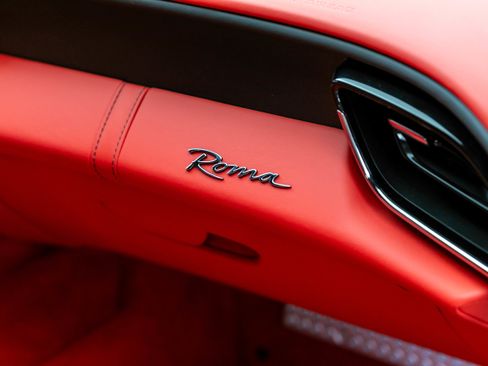 Certified 2022 Ferrari Roma image 45