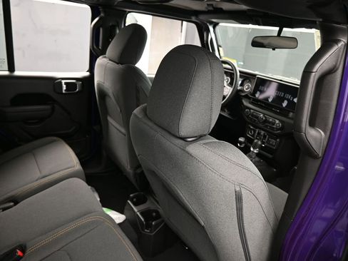 New 2026 Jeep Gladiator Sport image 36