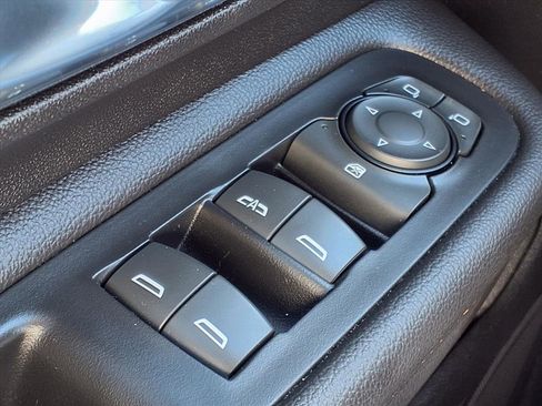 Used 2020 GMC Terrain SLE w/ Driver Convenience Package image 11