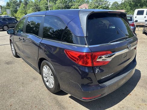 Used 2019 Honda Odyssey LX image 4